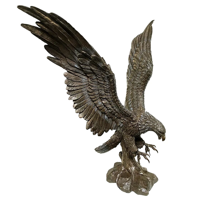 Крылатый орел. Статуя бронзовый Орел. Скульптура орла в бронзе. Крылья орла. Статуэтка Крылья птица.