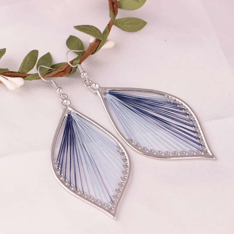 Vintage store 70s Silver Boho Chic Bohemian Leaf Leaflets Stud Dangle Earrings Nature