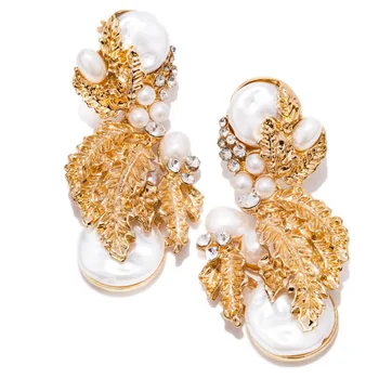 Fashion Metal Leaf Luxurious Drop Earrings for Women Retro Imitation Pearl Dangle Earring Jewelry