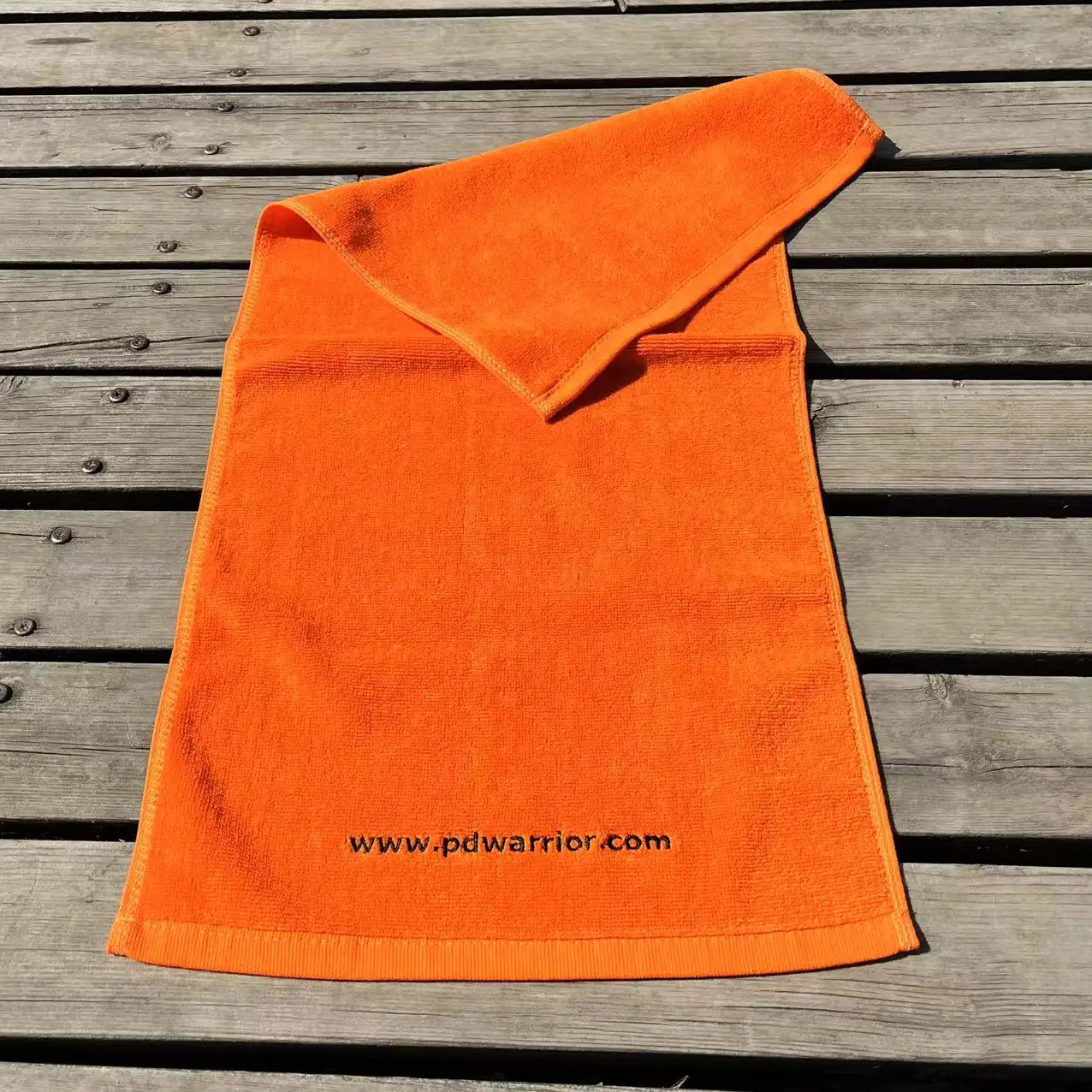 High Quality 100% Cotton Custom Embroidered Logo Hand Bath Beach Towel Thick Woven Compressed  Bath Sheets