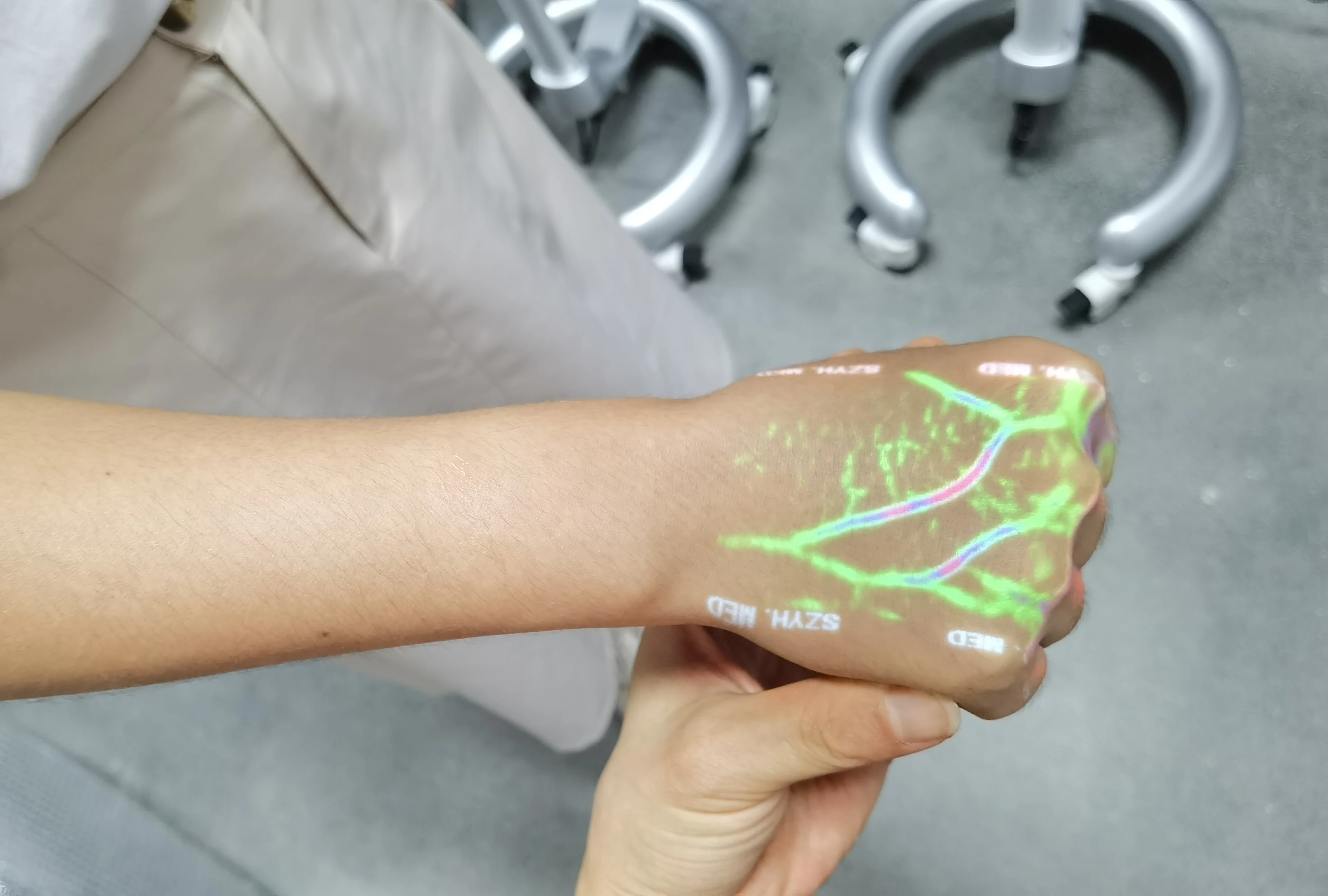 Ручной инфракрасный видоискатель