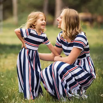 Dress couple mom and baby girl best sale