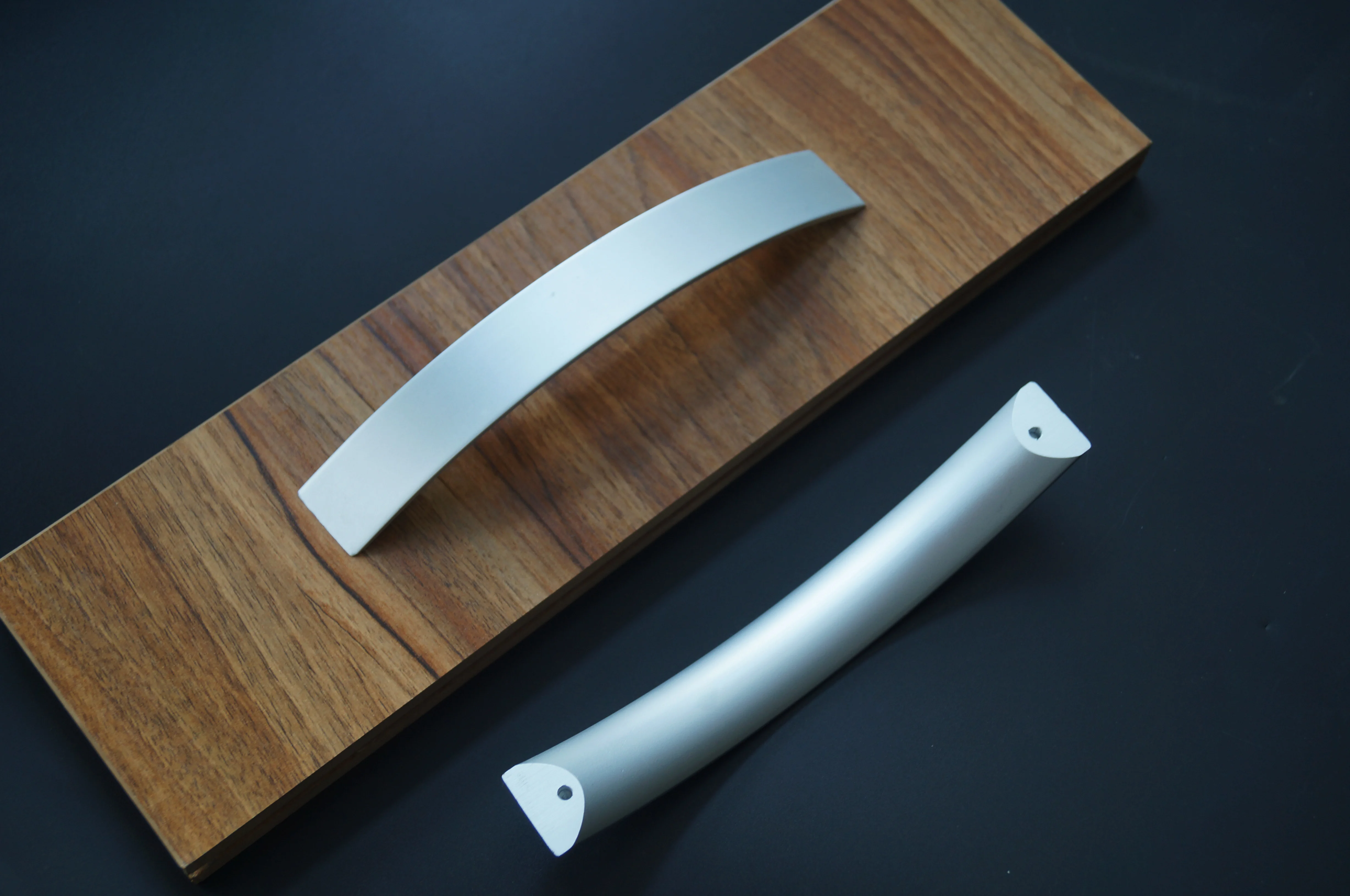 96毫米隐藏式隐藏式橱柜门把手长柄家具用铝型材把手 - buy 96mm