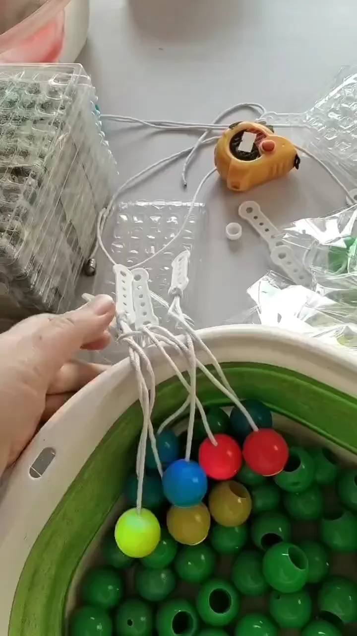 Wholesale Plastic Noise Maker Clacker Toy Proclackers Click Clack Ball