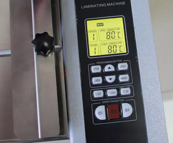 WD-FM720E Automatic Electric Roll Laminating Machine Cold and Hot Laminator Single/double Side Laminating With Slitting Function - Image 5