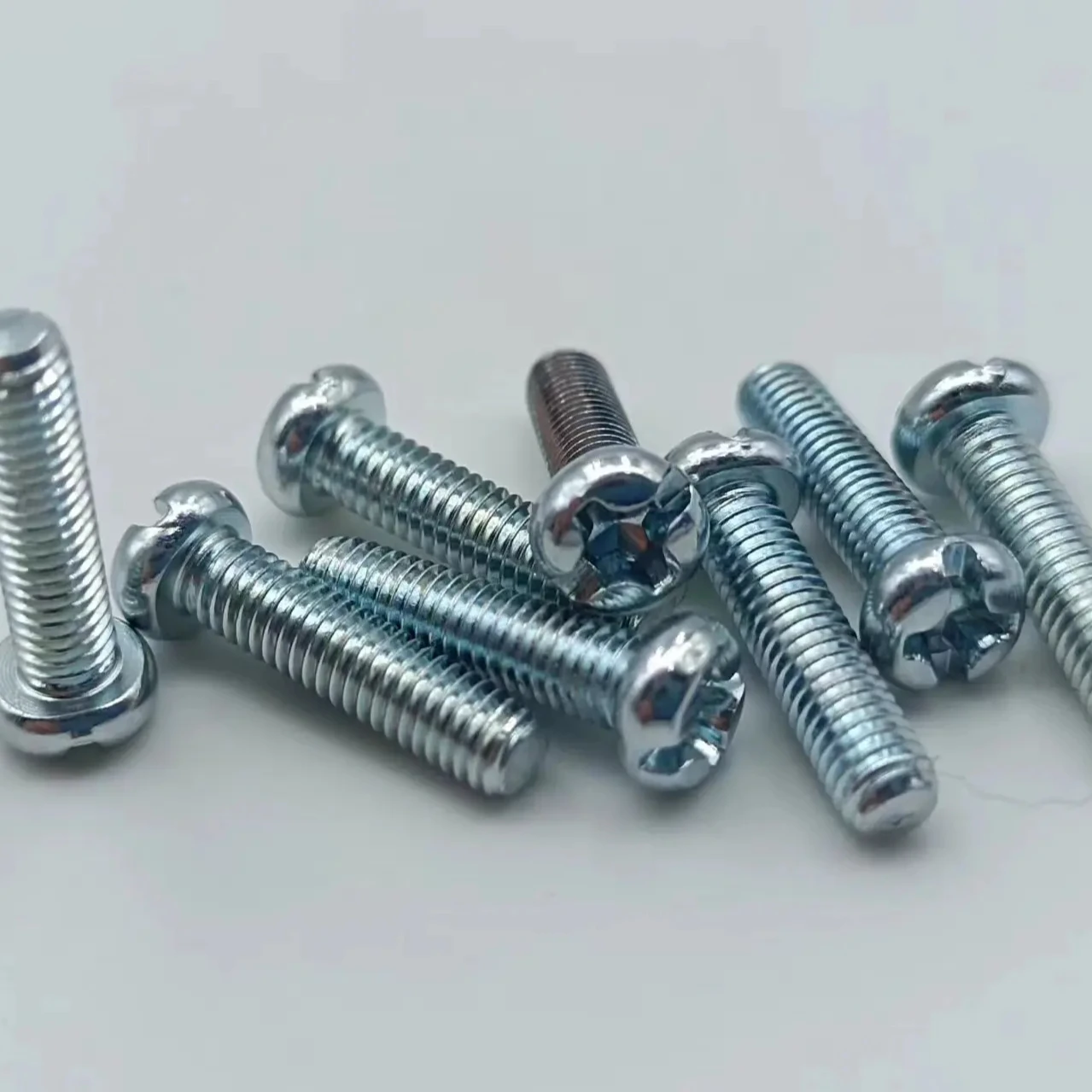 Manufacture Eleven Slot Pan Head iron plated Screw ISO Standard Iron Plated with Blue and White Zinc