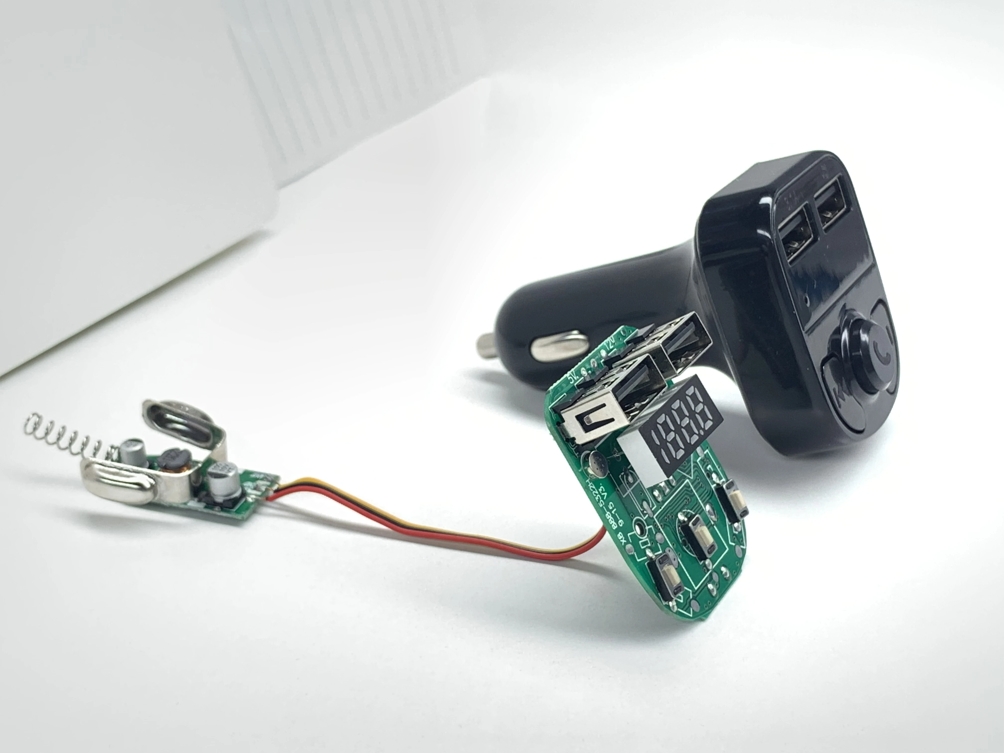 Bluetooth PCB FM Transmitter Aux Modulator 5.0 Wireless Handsfree Car Charger MP3 Player Car Audio Player PCB