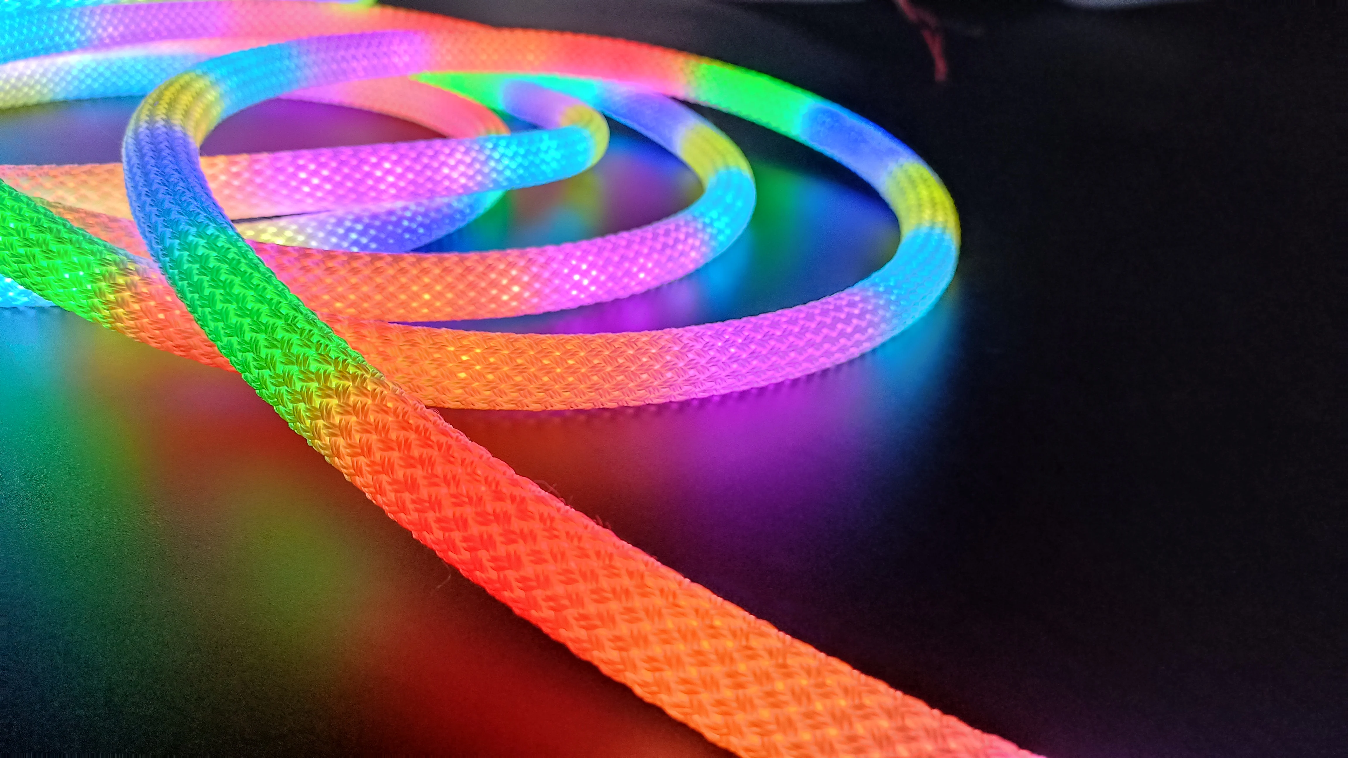 360° Flexible RGBIC Weave LED Neon Light Strip Kit with Smart APP Voice Control Waterproof for Bedroom/Party/Bar/Gaming Room