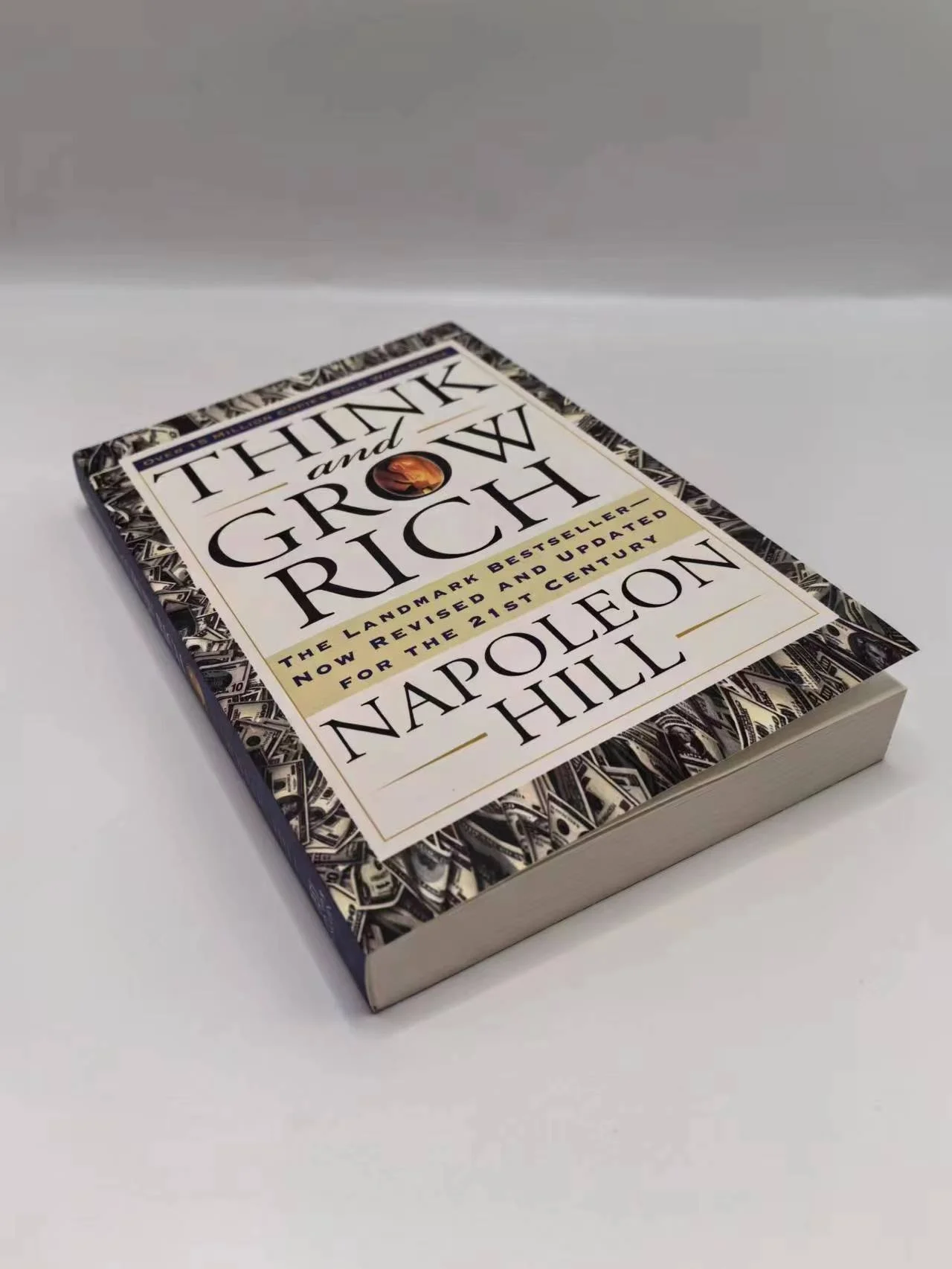 Think and Grow Rich Custom Softcover Novel English Reading Book for Adult Printing Service Stock Books Wholesale