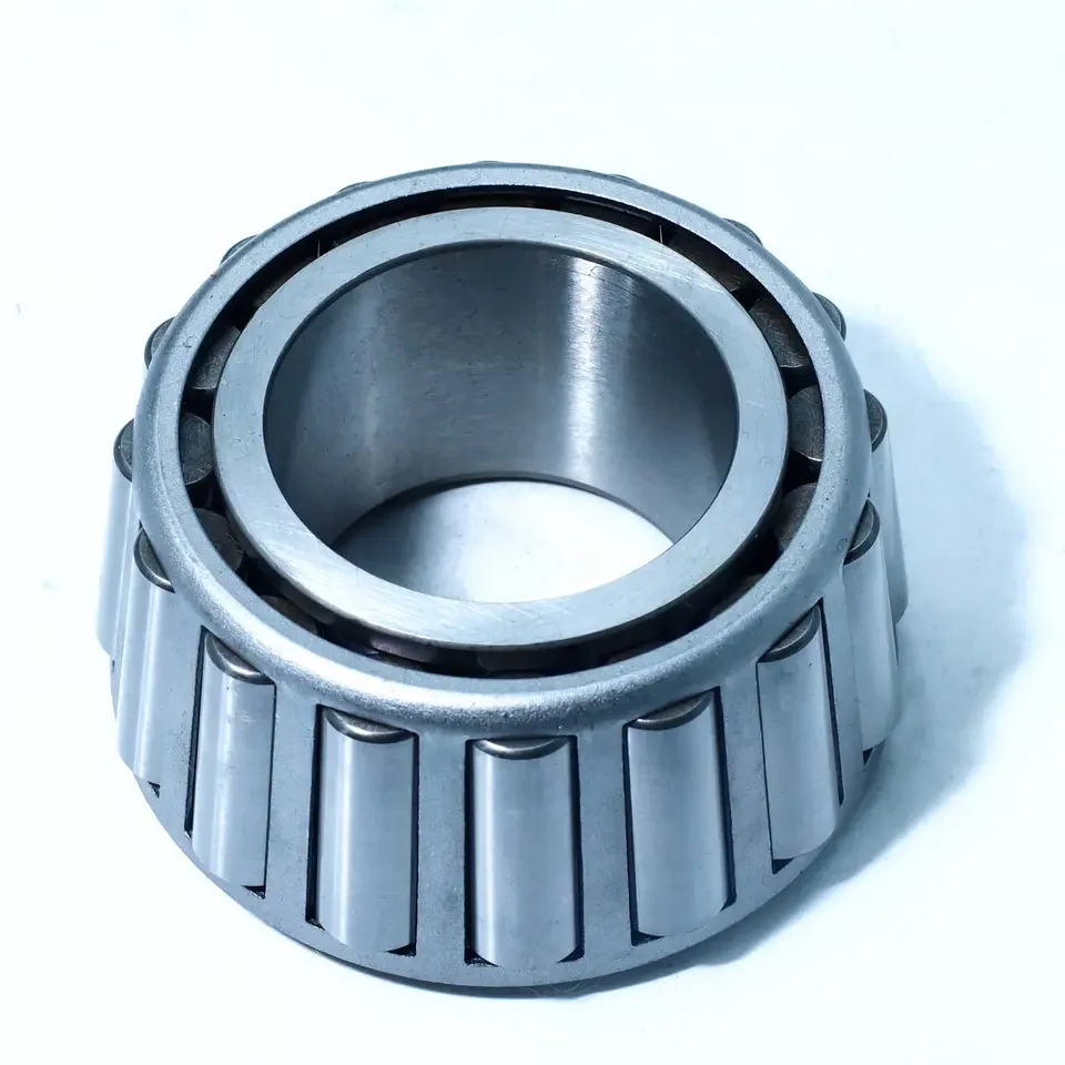 0735.303.331 ZF Gearbox Tapered Roller Bearings for Howo
