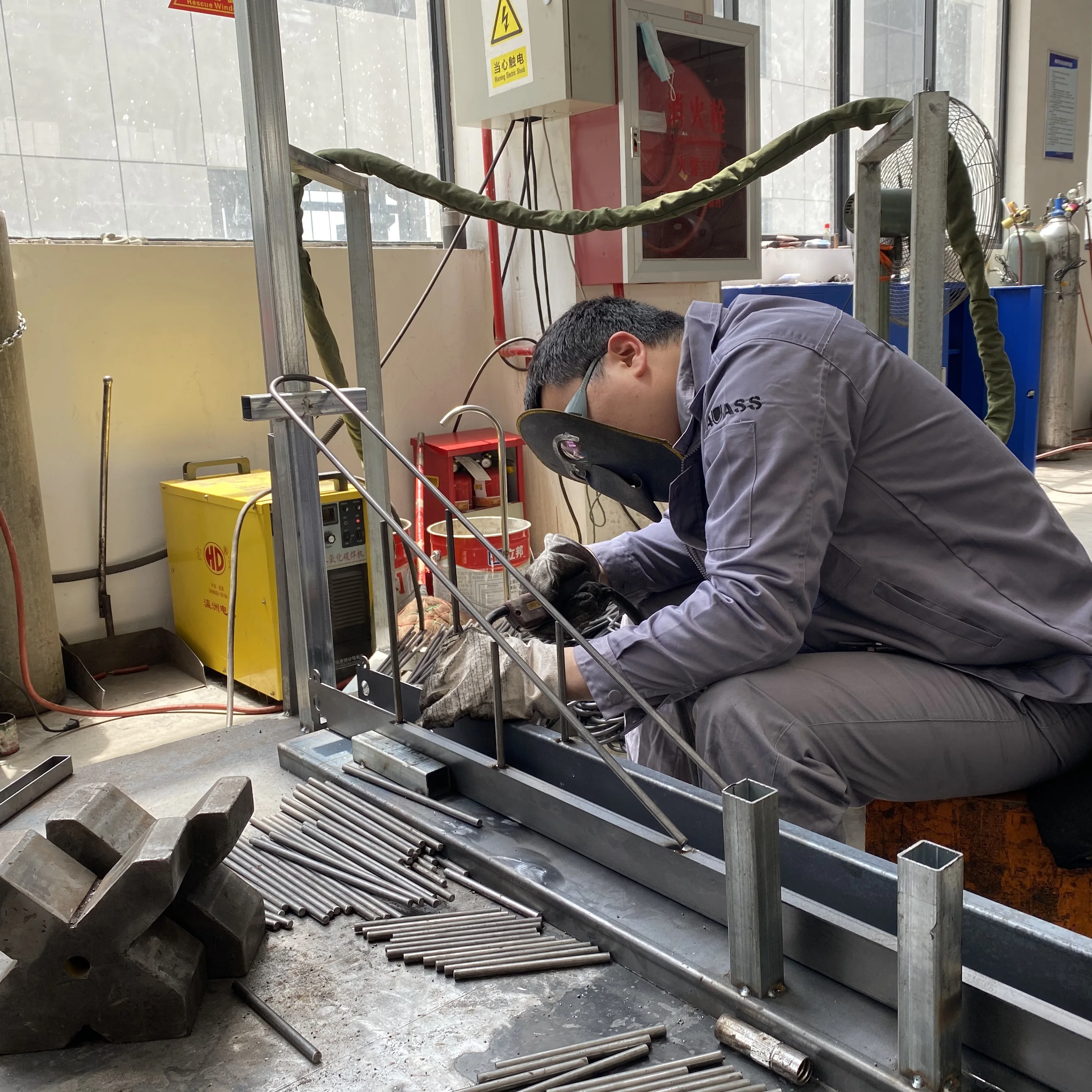 Deluxe Fully Equipped Outdoor Public Fixit Work Bicycle Stand Air Kit