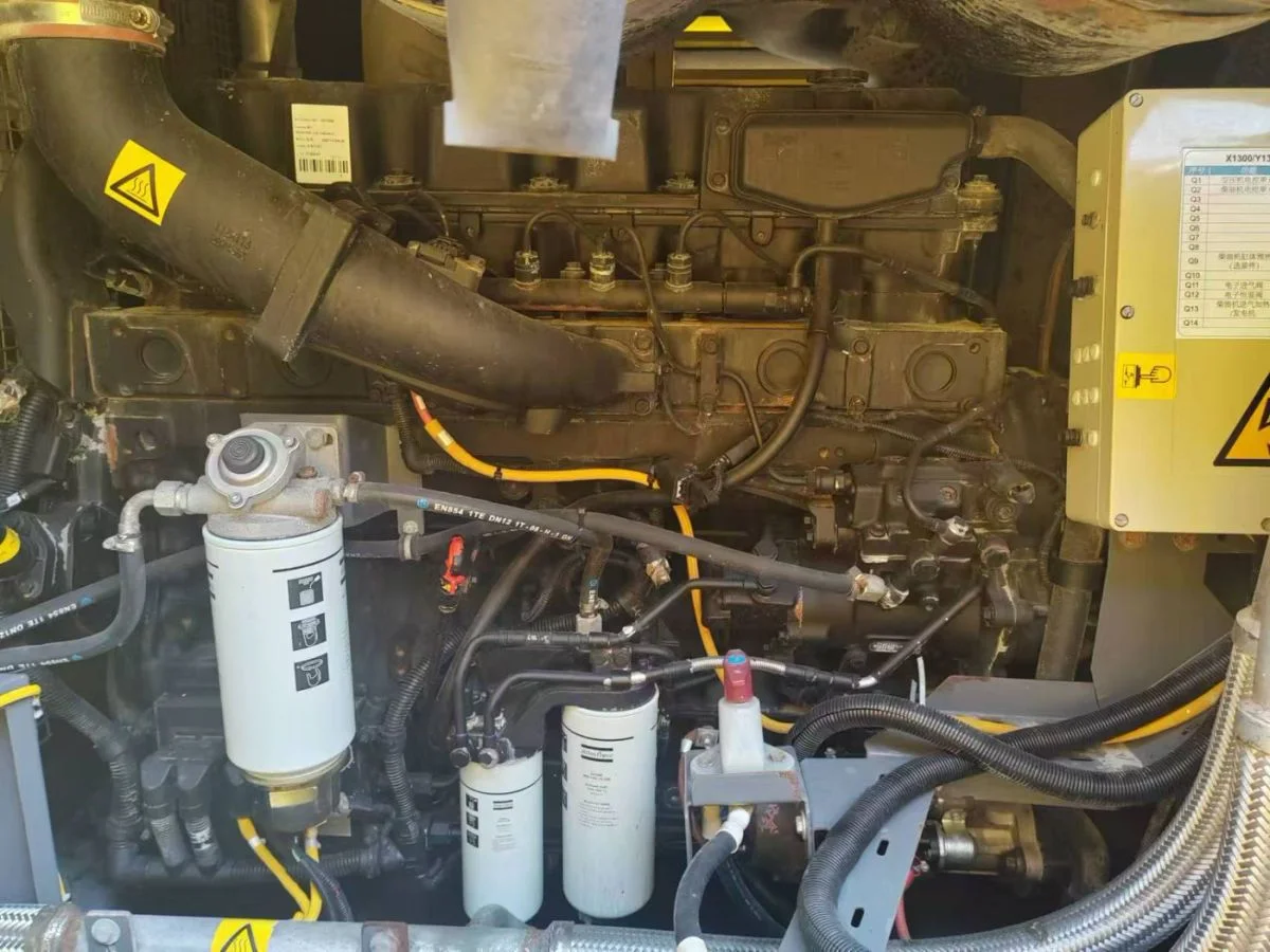 2024 Original Imported Engine Atlas Copco High Pressure 1165CFM 35 Bar Mobile Cummins 410 KW Mining Use Air Compressor Price