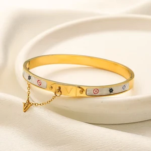 Fashionable 18K Gold Plated Stainless Steel Women's Designer Bangles PVD Electroplated Waterproof Wholesale Gift