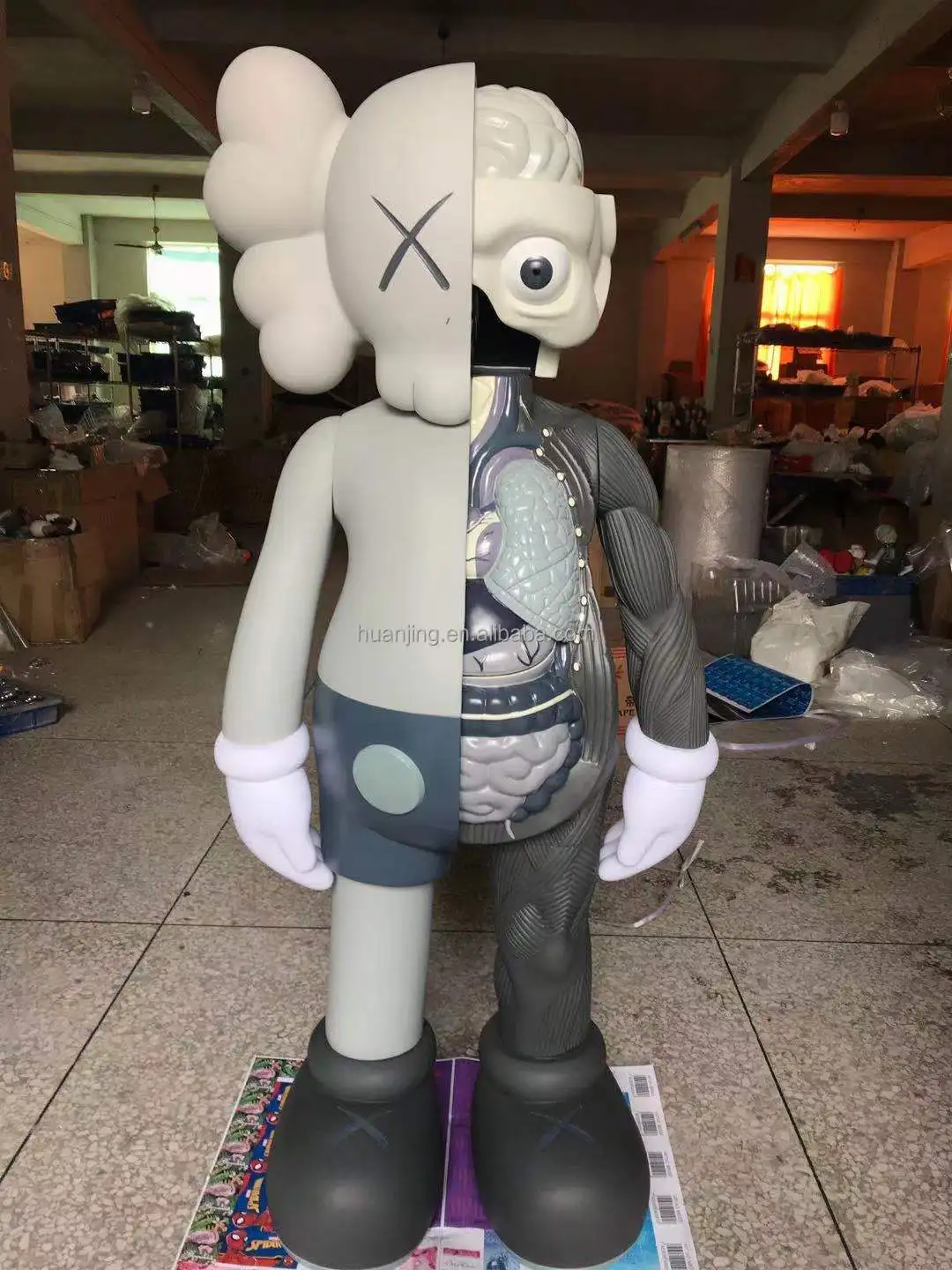 あ*か様 KAWS　ShareVinyl　フィギュア 約30cm KAWS Share vinyl figures full set grey brown black | eBay