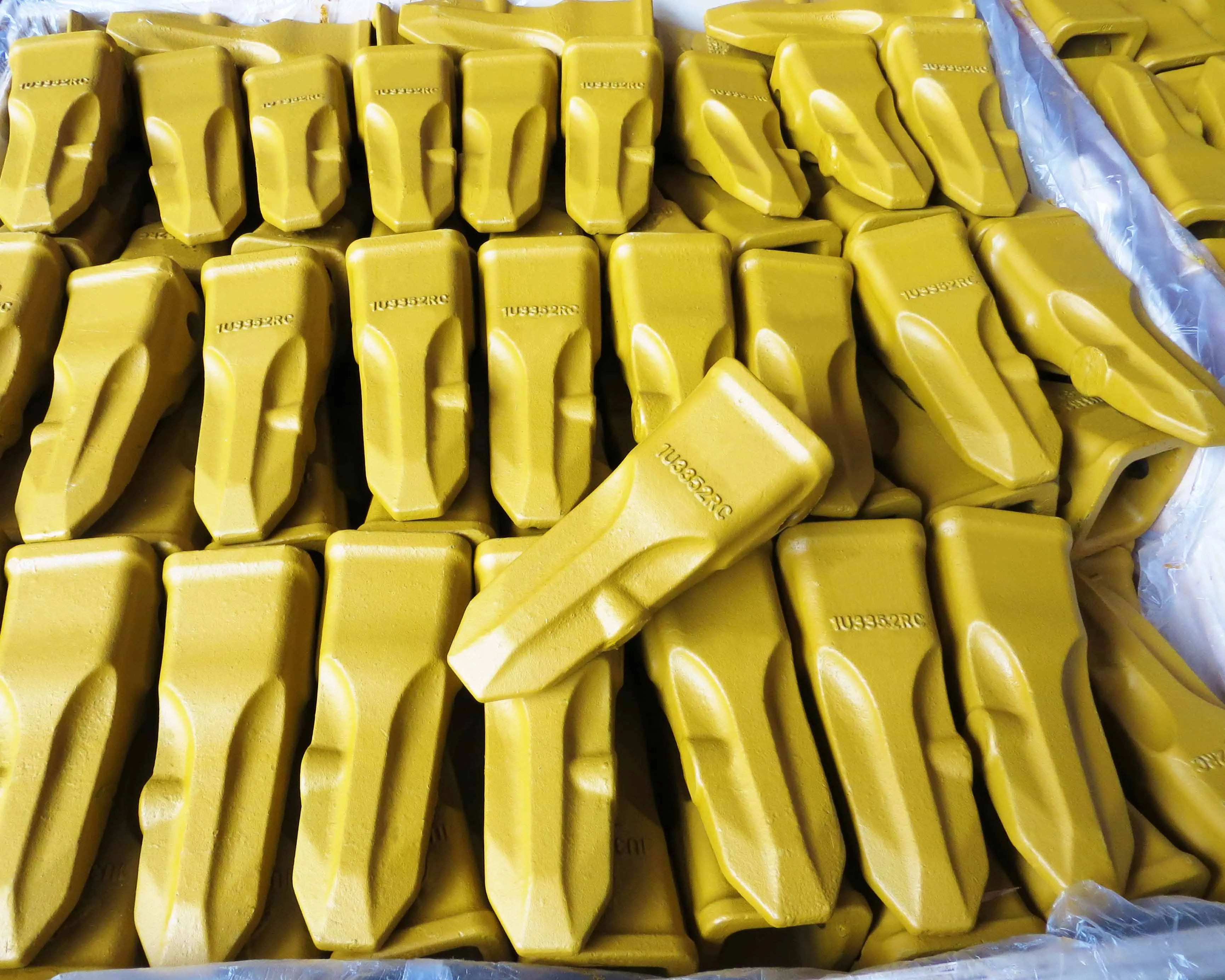 Oem Loader Excavator Backhoe Forged Bucket Teeth Suppliers Cat320 1u3352 1u3302 1u3202 1u3252 1u3452