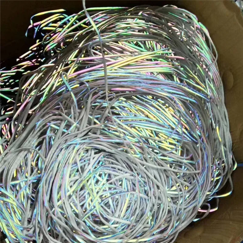 Custom Color in Dark Fluorescent Thread 150D Polyester Illuminated Phosphorescent Yarn for Shoe Upper