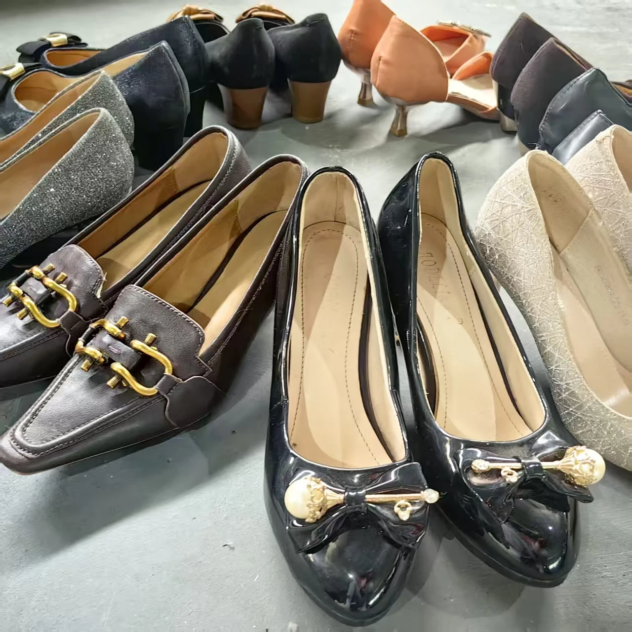 S08 Used Shoes for Women Fashion Heeled Sandals Second Hand Shoes Wholesale Ladies Footwear Bales Cheap Stock Trendy Collection S08 Used Shoes for Women Fashion Heeled Sandals Second Hand Shoes Wholesale Ladies Footwear Bales Cheap Stock Trendy Collection