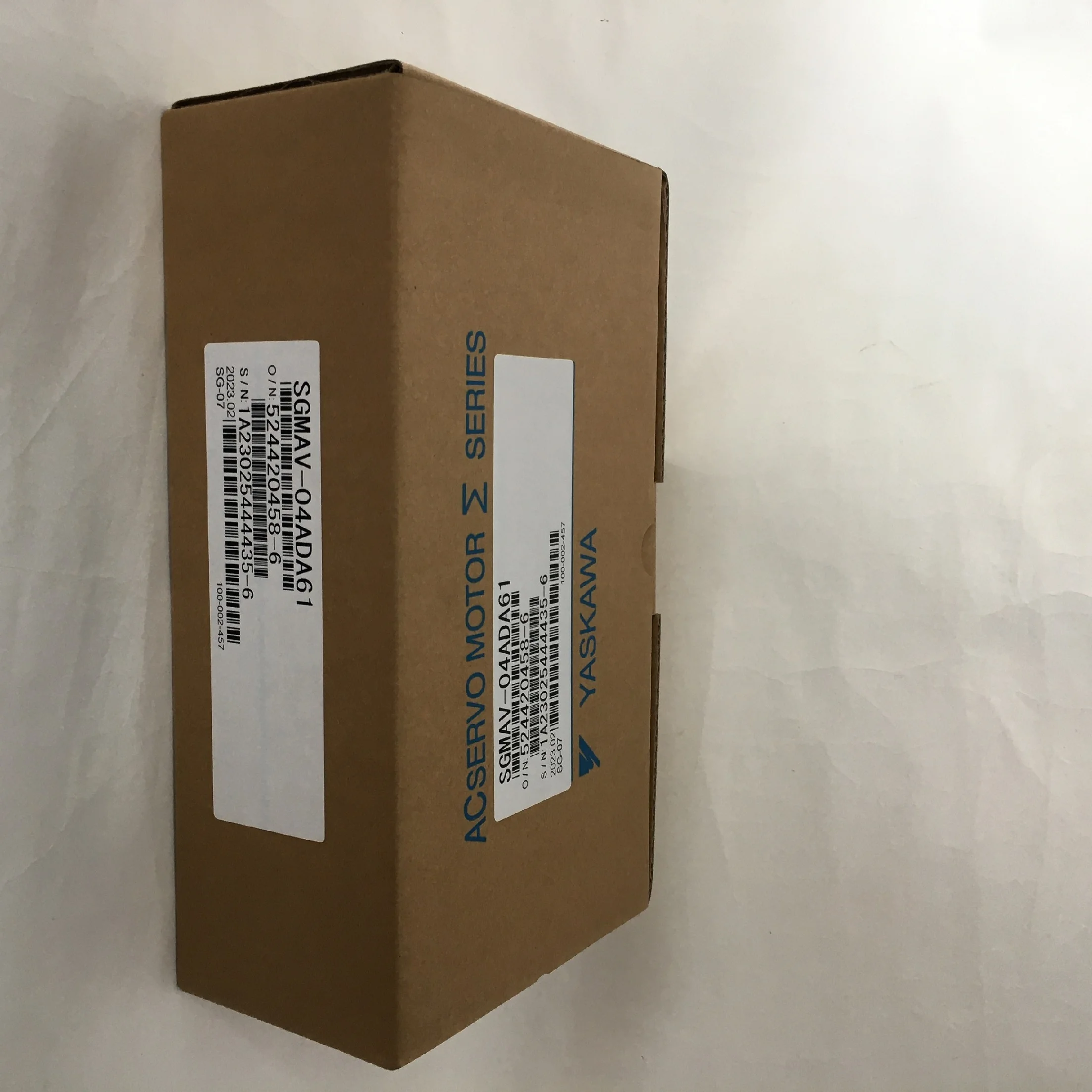 Yaskawa AC Servo Motor SGMAV-04ADA61 Yaskawa AC Servo Motor SGMAV-04ADA61