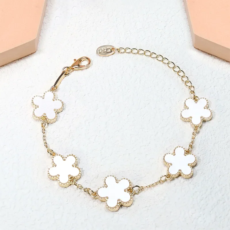 Source New Arrival Gold Plated Four Leaf Clover Bracelet Jewelry