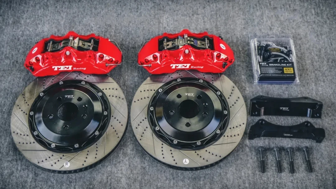 Audi A5.A6用レッド ブレーキキャリパー 4個セット