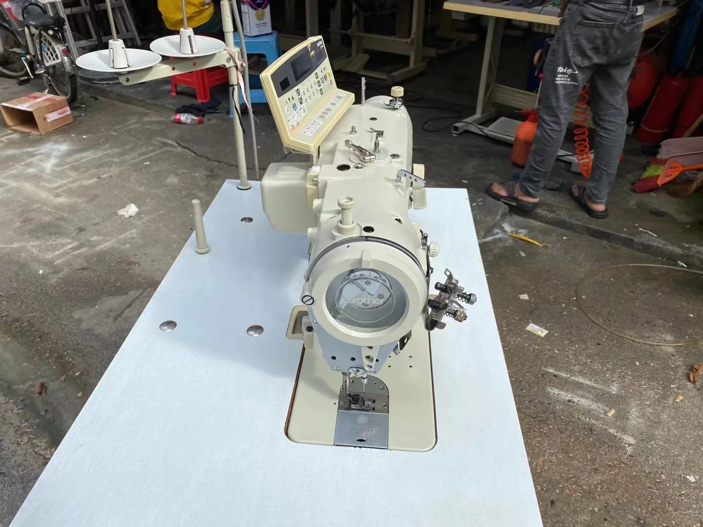 Brother Z-8550A-31 Electronic Zigzag Lock Stitch Sewing Machine