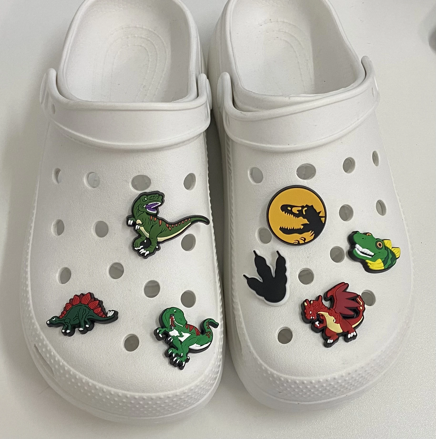 Factory Outlet Random 100pcs Mixed Shoe Decorations PVC Soft Rubber DIY Accessories Cute Kawaii Cartoon Shoe Buckles