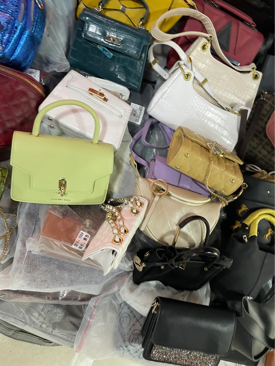 Best Sale In Europe Cheap Price Stock Ladies Bags Handbag Liquidation