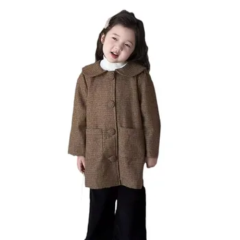 2024 autumn and winter French niche temperament baby coat British style girls wool lapel plaid kids tops