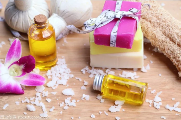 99.5% чистый глицерин по конкурентоспособной цене Рафинированный глицериновый спирт бесцветная жидкость для ухода за кожей