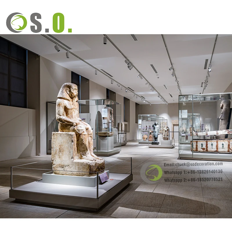 イギリスアンティーク｜MAIDSTONE MUSIUMのディスプレイ台 Maidstone