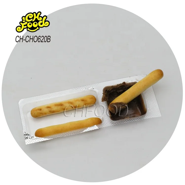 Low MOQ Wholesale Cheap Biscuits Stick Dip Chocolate Spread OEM Halal Chocolate Snack Food for Kids