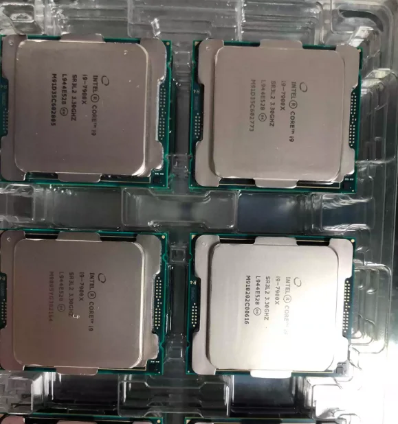 Used Intel Core I9 7900X SR3L2 10C 3.3ghz 13.75MB 140W LGA2066 