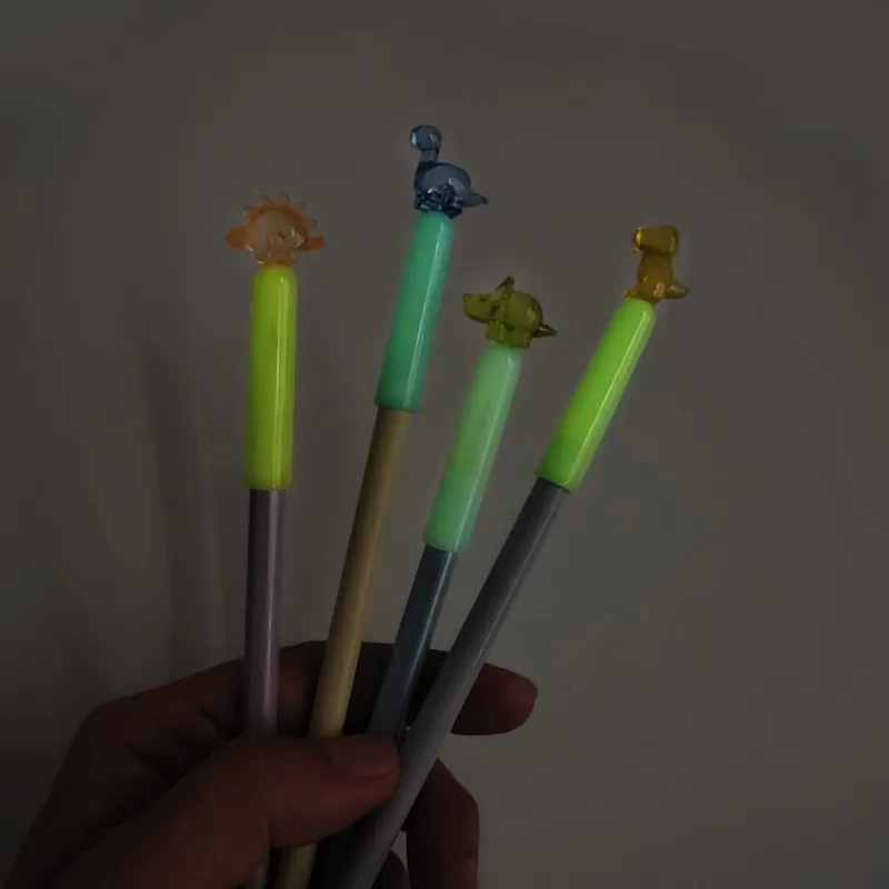 Набор пластиковых колпачков для динозавров