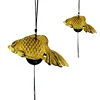 Pesce rosso colorato giallo