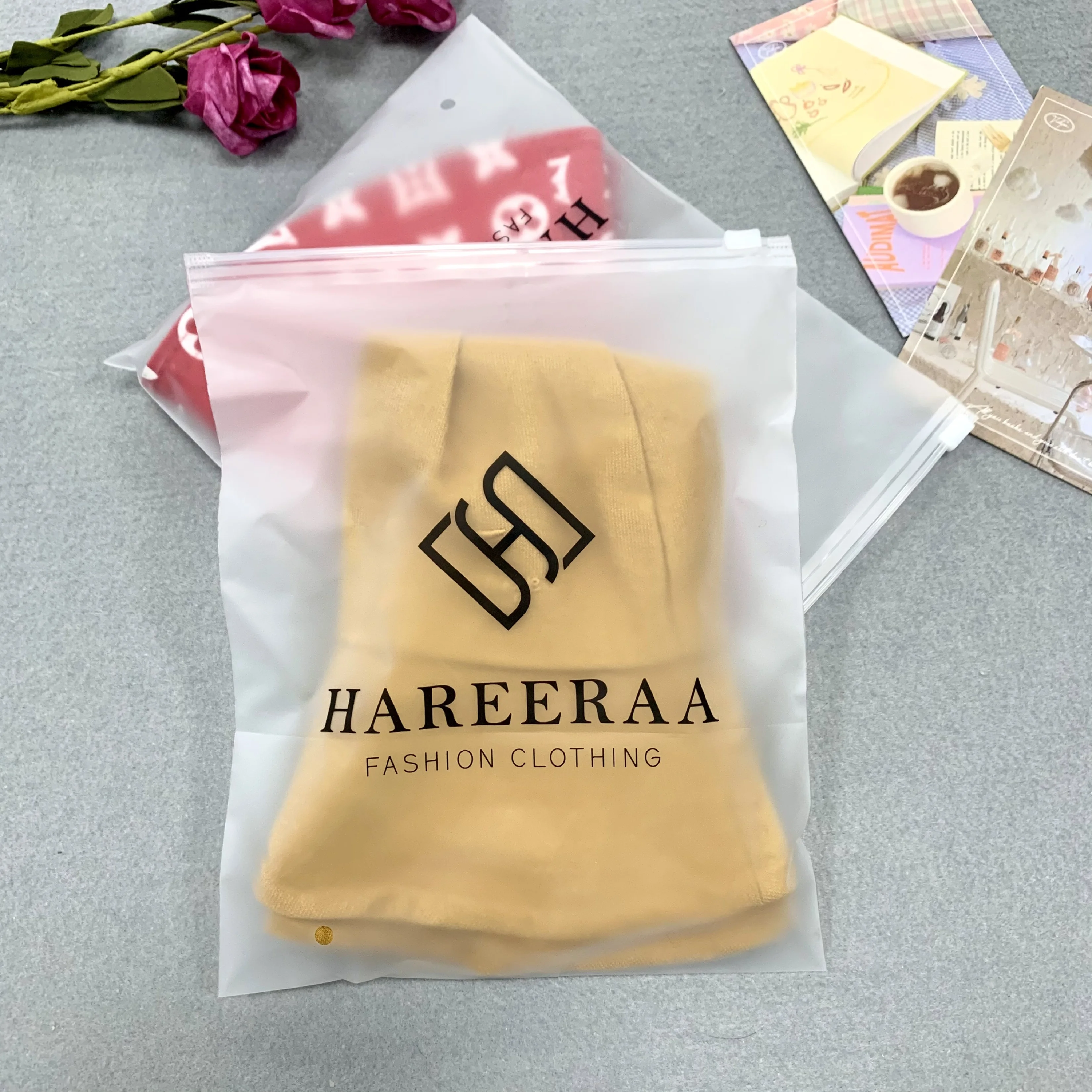 Clothing Zip Lock Customised Clothes Bag Packaging Medium Ziplock Bags
