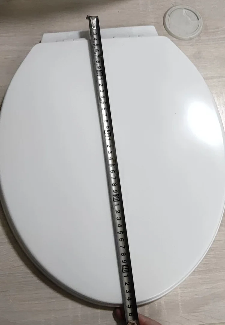 White Sanitary Ware Bidet Seat Easy Installation Super Slim Duroplast Toilet Seat Lid Plastic