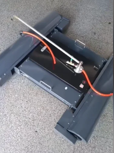 Good Quality Solar Panel Cleaning Machine Robot Cleaner Dry Cleaned Washed Solar Panel Cleaning Machine