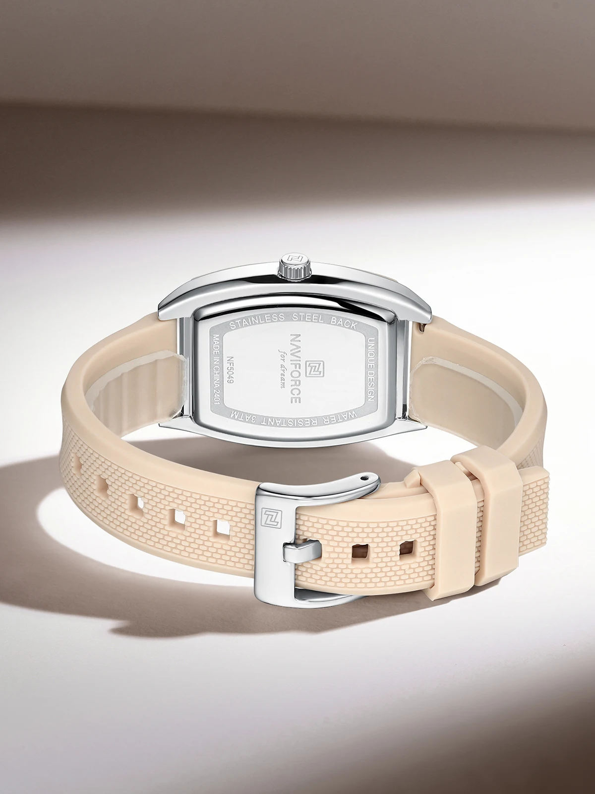 NAVIFORCE 5049 Watch Women Elegant Fashion Quartz Watches Silicone Strap Sports Ladies Watch Big Dial Waterproof Wristwatch