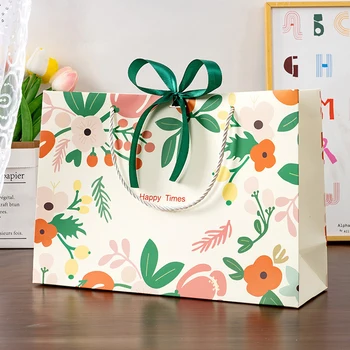 Creative Printing Luxury Gift Paper Bags with Handles Custom Printed Logo Clothing Gift Bags Mall Shopping Gifts Shopping Bags