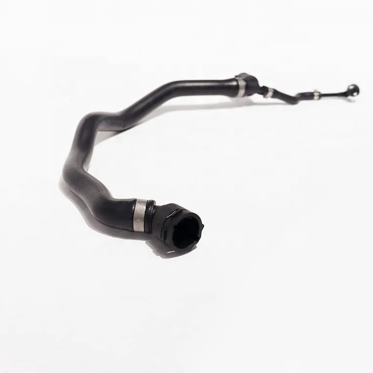 ラジエーターホース A2215018682 2215018682 車のエンジンラジエーター