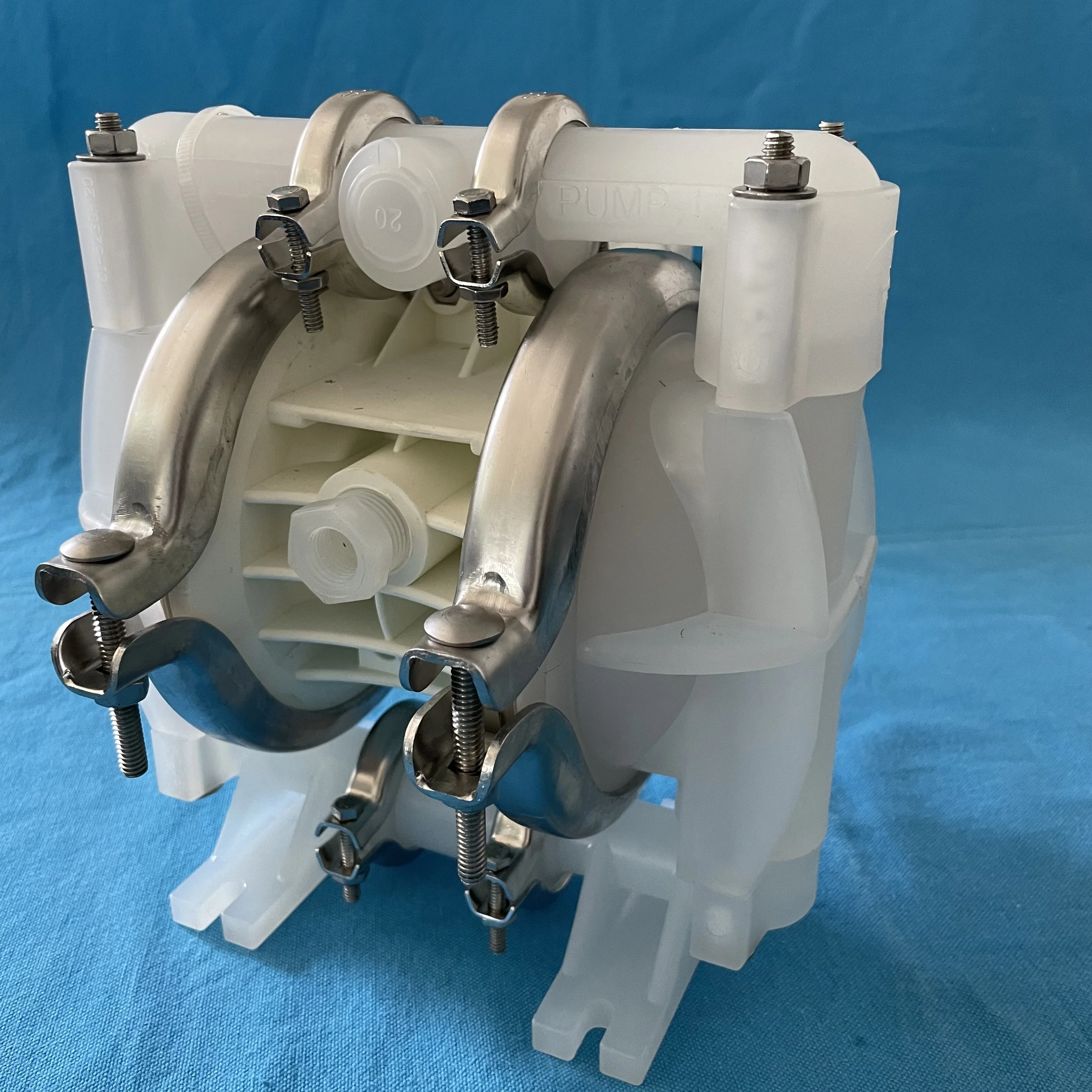 Wilden P1 Pneumatic Diaphragm Pump with Santoprene diaphragm Polypropylene shell factory