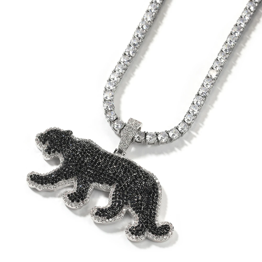 2024 UWIN Fashionable Black CZ Panther Pendant Iced Out Animal Leopard Necklace Unisex Jewelry