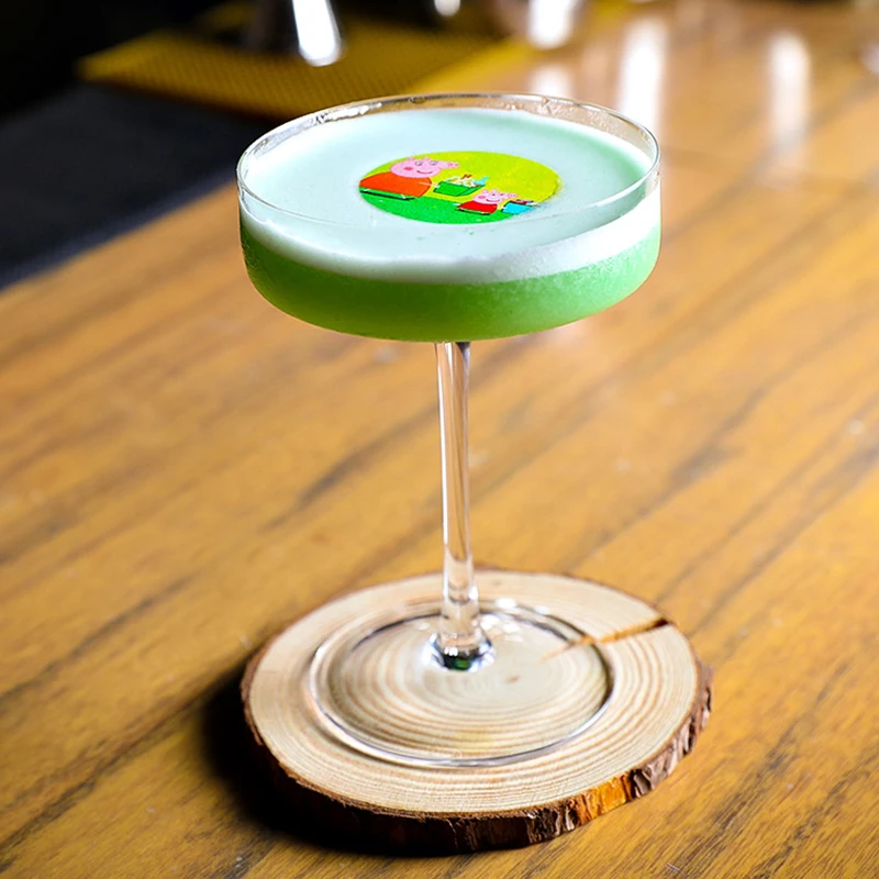 Hot Sale Flat Bottomed Cocktail Glass Classical Champagne Glasses Creative Martini Glass For