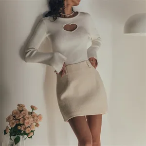 Long Sleeve Women's O Neck Ribbed Knitted Skinny Heart Shape Top for Women White Black 2026 New Autumn Winter Outfits 2658
