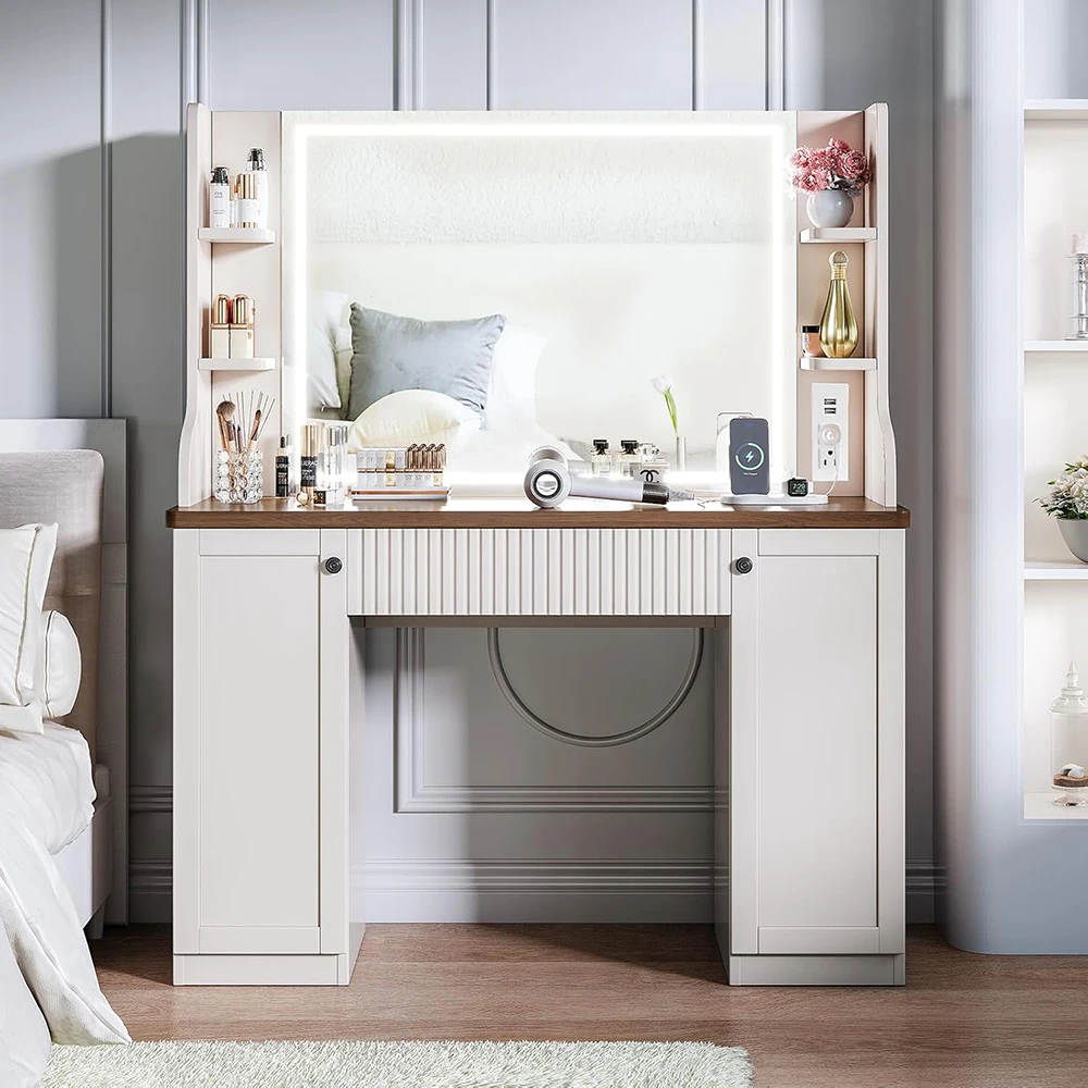 Elegant Retro Valkoinen meikkiyhdyssarja Säädettävät hyllyt Säädettävä peili LED-valaistus Verkkosokkeli Elegant Retro Meikkitiski