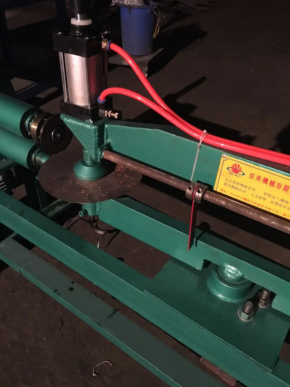 Motorised and Manual Circular Cutting Shears Metal Sheet Circular Shearing Machine for Sale