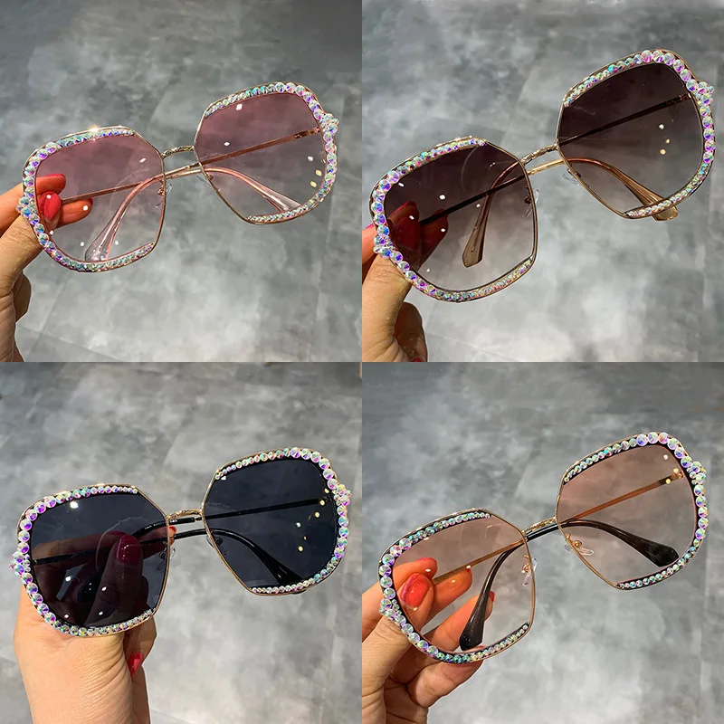 新作ファッションサングラス21レディースサングラスブランドデザイン高級クリスタルクリアレンズメガネ女の子oculos De Sol Feminino G 0531 Buy 太陽シェードサングラス ファッションサングラス ラインストーン正方形サングラス Product On Alibaba Com