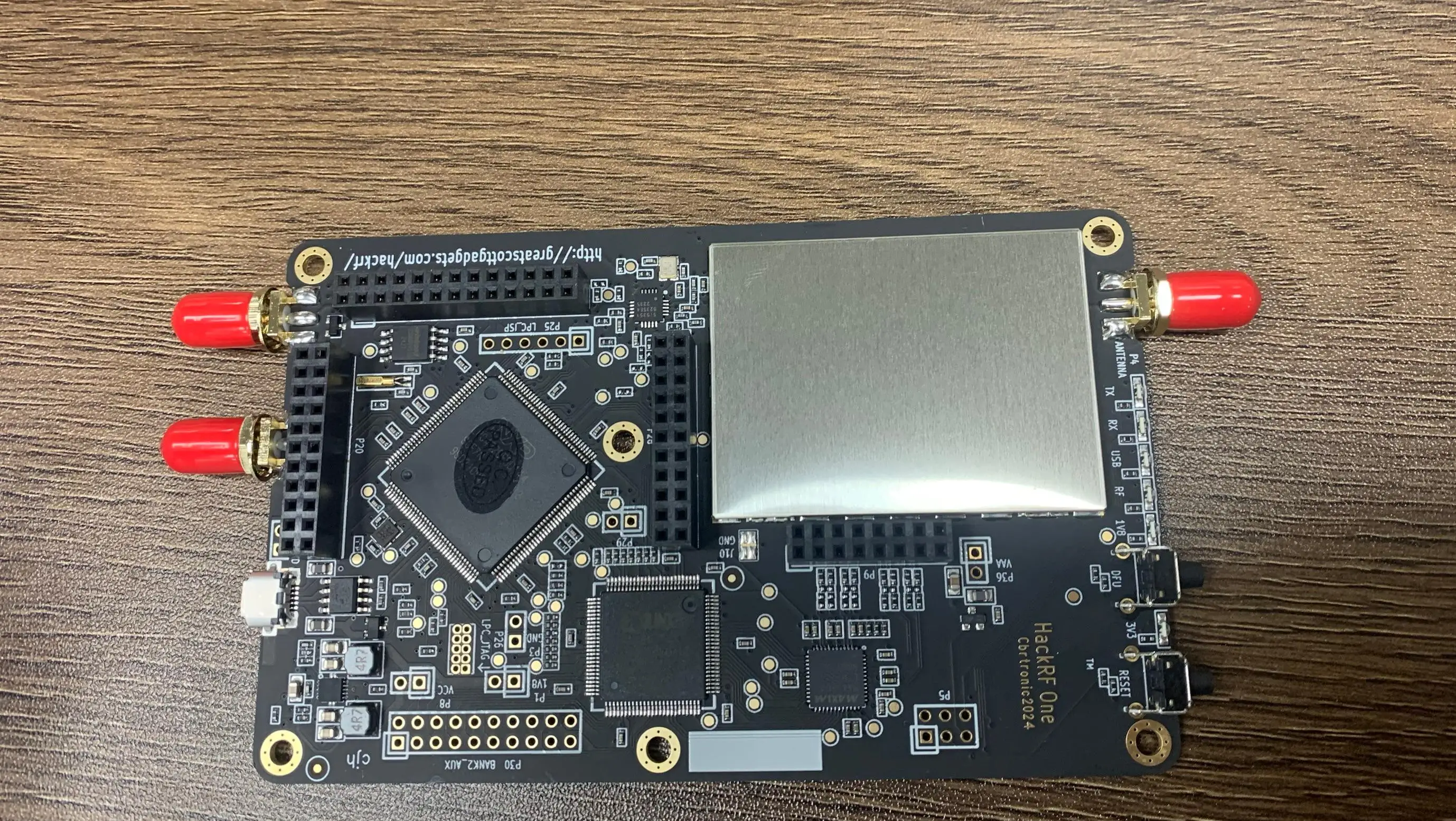 その他 HackRF One SDR 1MHz to 6 GHz Amazon.com: Nooelec HackRF One Software Defined Radio (SDR