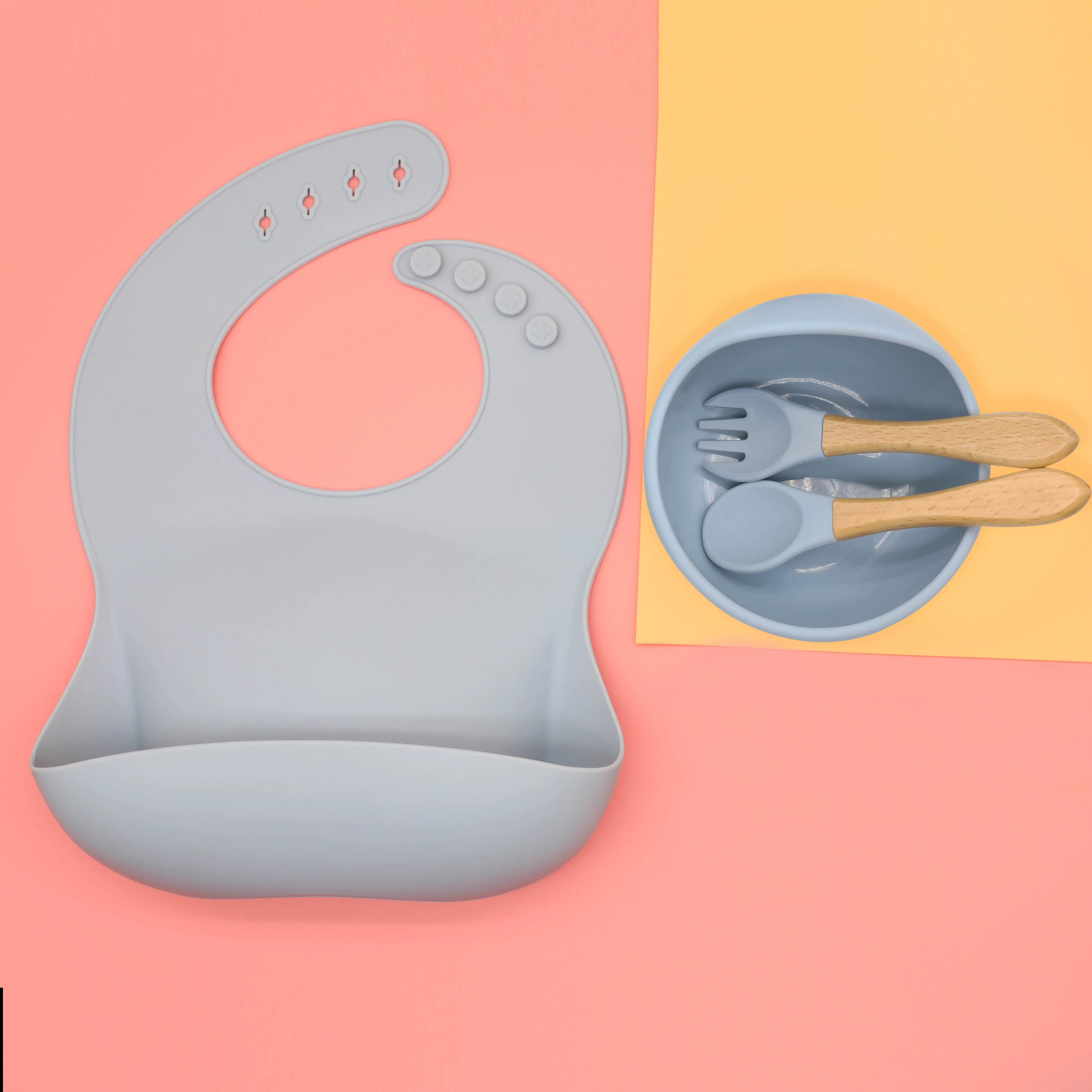 Набор детской посуды для обучения еде силиконовый нагрудник и ложка с защитой от