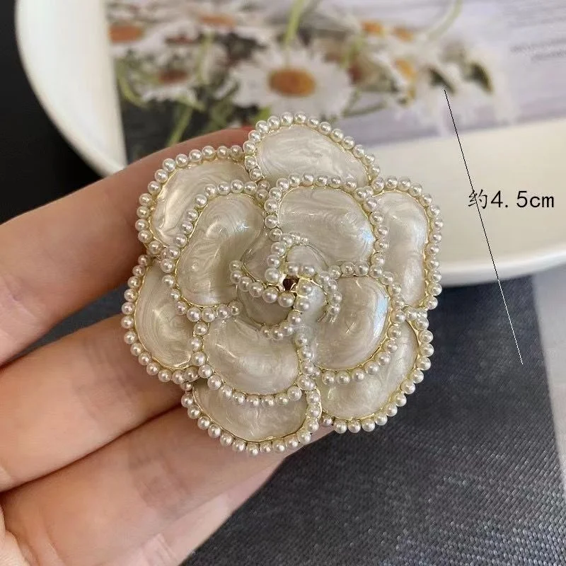 Womens Brooch Pins Diamond Pearl Letter Brooch Pin Suit Dress Pins For Lady  Fashion Brand Letter Designer Brooches Luxury Jewelry Accessories From  Balala_baby, $3.71